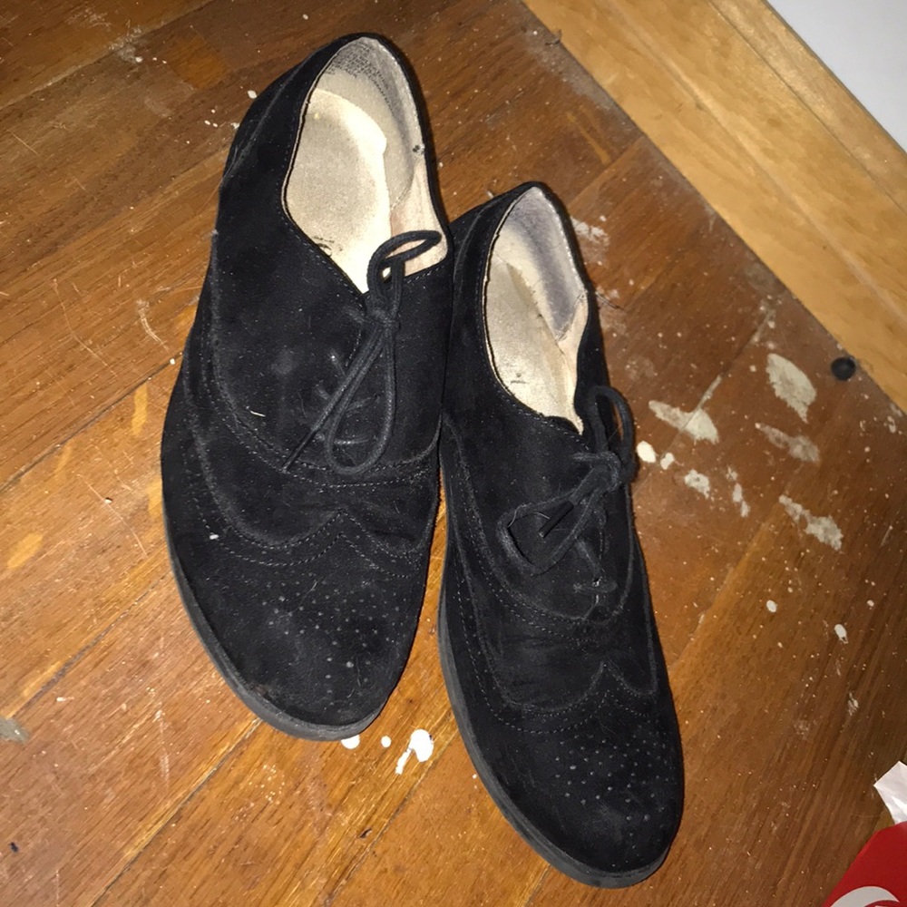 Black Oxford style